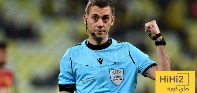صور : الحكم الفرنسي يرحم برشلونة في اخر المباراة