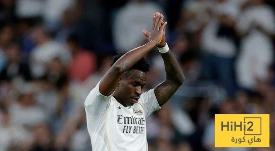 صحفي ينتقد صافرات الاستهجان ضد فينيسيوس وتصرف اللاعب