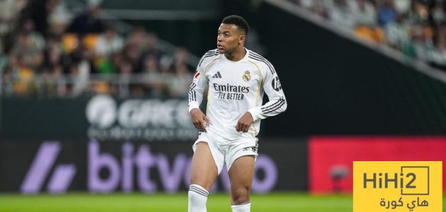 مبابي يتحدى الإصابة أمام برشلونة .. فهل سينجح ؟